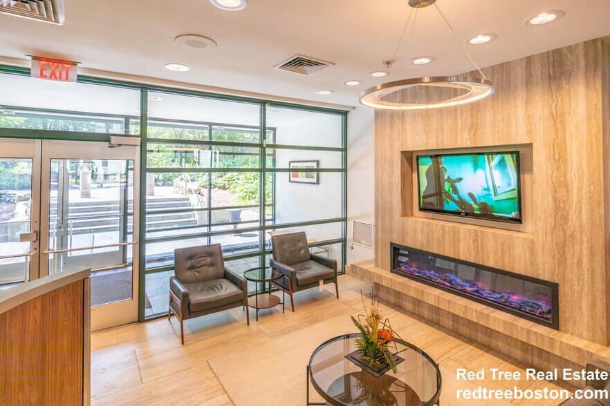 Primary Photo - 175 Freeman St