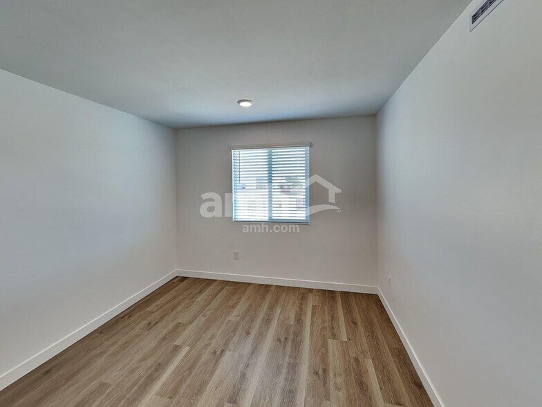 Building Photo - 6293 W Paseo Vito