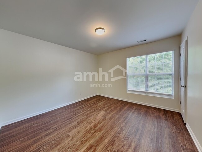 Building Photo - 5114 Wetlands Dr