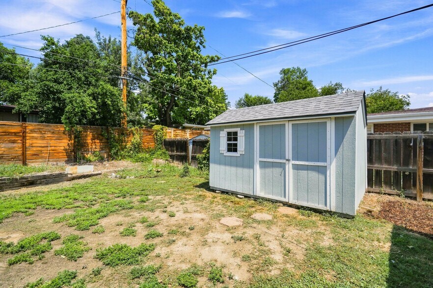 Building Photo - 6685 W 25th Ln