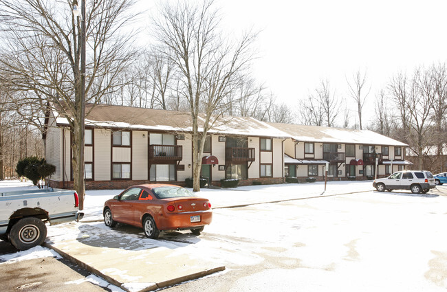 Building Photo - Montrose Country Estates