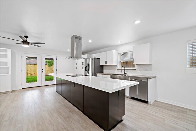 Building Photo - 5703 De Milo Dr