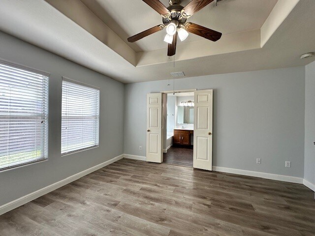 Building Photo - 10403 Hurst Hill Ln