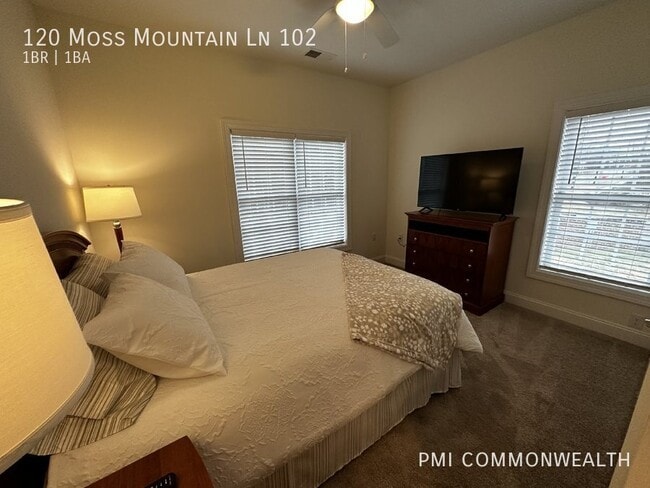 Building Photo - 120 Moss Mountain Ln