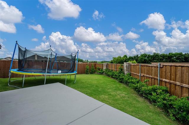 Building Photo - 3802 Dogwood Rd
