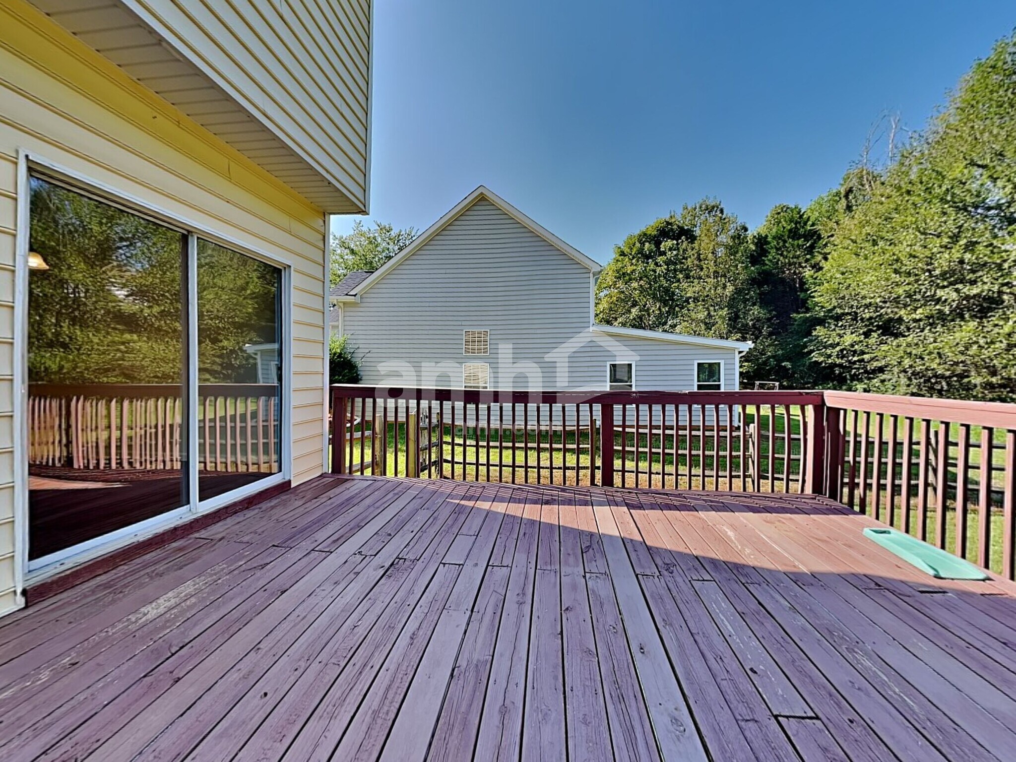 Building Photo - 103 Poplar Woods Dr