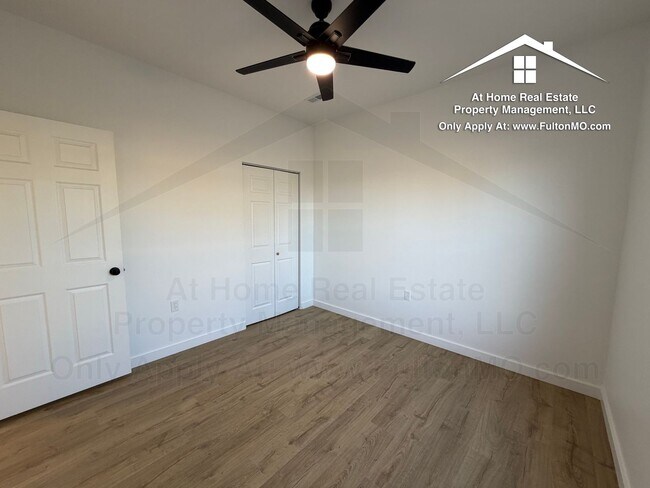 Building Photo - 508 E 8th St