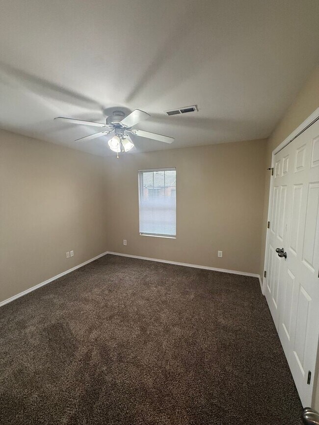 Building Photo - One bedroom One bath apartment at Clifton Heights located on 3 floor