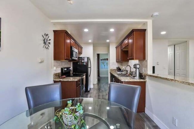 Building Photo - 3590 Arey Dr