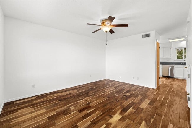 Building Photo - 21459 Coyote Trail
