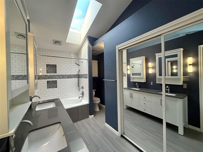 Building Photo - 2305 Rick Whinery Dr