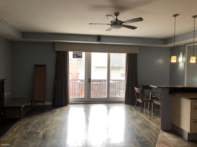 Building Photo - 2 br, 2 bath Condo - 1347 North Sedgwick S...