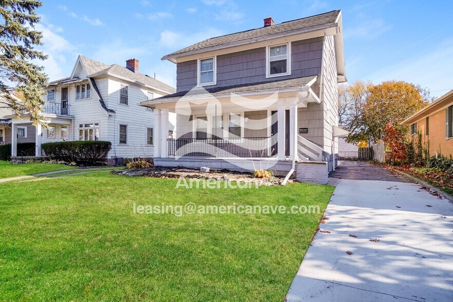 Building Photo - 737 Hampton Ave