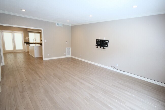 Building Photo - 850 Threadneedle St