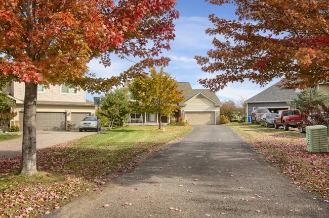 Building Photo - 3197 Arden Dr