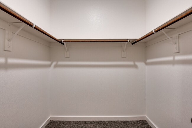 Building Photo - GORGEOUS 3 BEDROOM DUPLEX LOCATED IN MIDLOTHIAN ISD!