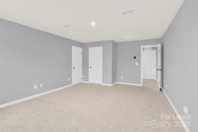 Building Photo - 3212 Coast Oak Rd
