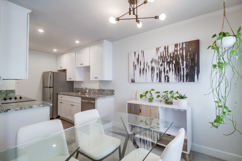 Building Photo - 8509 Villa La Jolla Dr