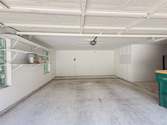 Building Photo - 150 Rushwing Pl