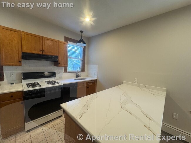 Building Photo - 29 Frederick Ave