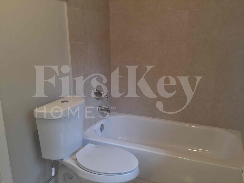 Building Photo - 12749 SW 207th Terrace