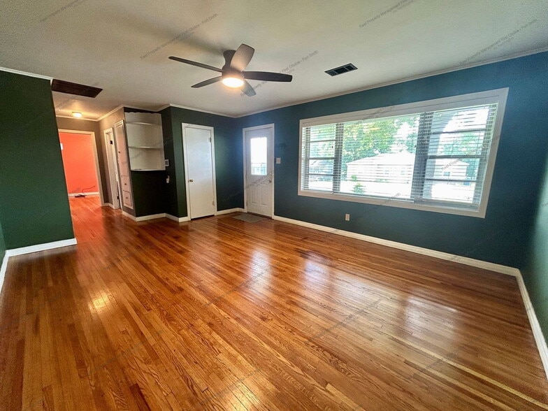 Building Photo - 4205 S 17th St