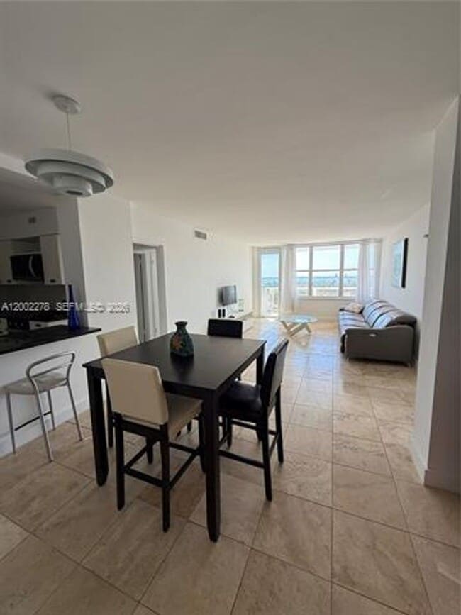 Building Photo - 5700 Collins Ave