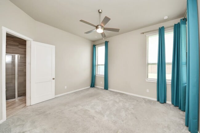 Building Photo - 24754 Levante Dr