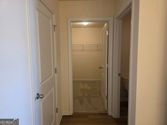 Building Photo - 234 Bellflower Cir