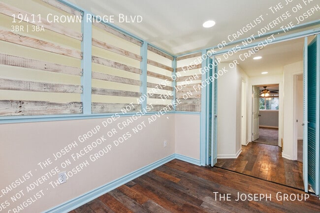 Building Photo - 19411 Crown Ridge Blvd