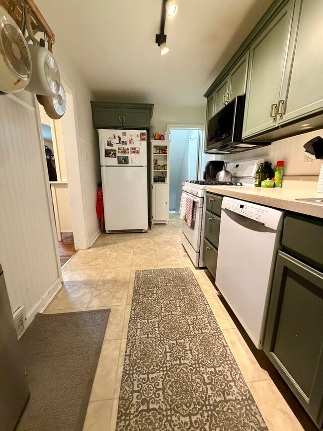 Building Photo - Stunning 3-Bedroom Home in the Heart of West Chester! Available September 1st!