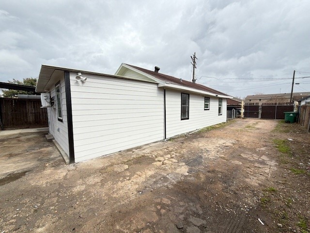 Building Photo - 1819 Carr St