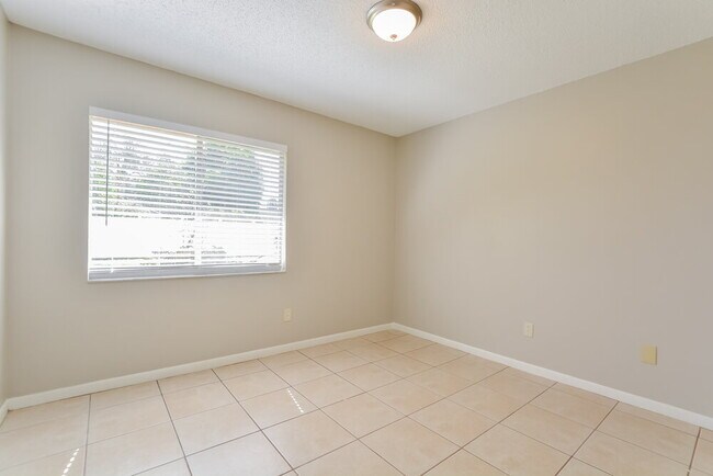 Building Photo - 3531 Norwich Ct