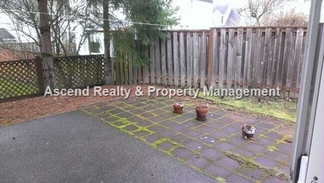 Building Photo - Available NOW! Bright Four Bedroom Bethany Home Open Kitchen/Dining/Family Room, Fenced Yard & Ya...
