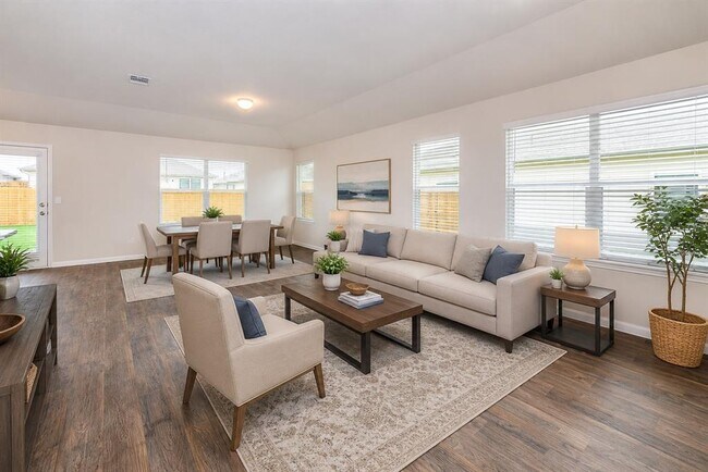 Building Photo - 112 Stellamar Dr