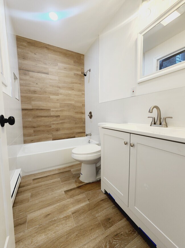 Unit 1 - 42 Stevens Ave