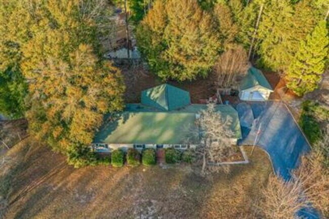 Building Photo - 805 Barnell Dr