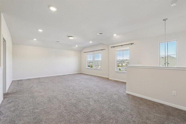 Building Photo - 308 Castlefields St