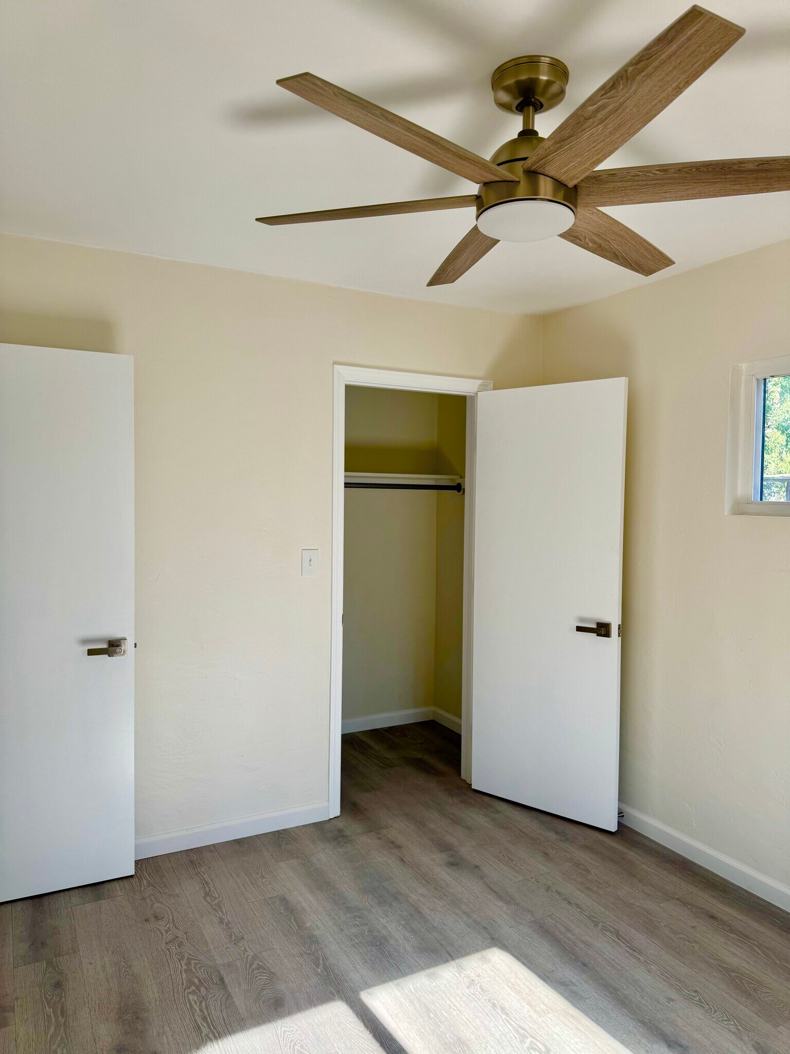 Building Photo - 9101 Creekford Dr