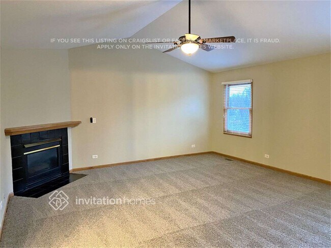 Building Photo - 13309 Round Barn Rd