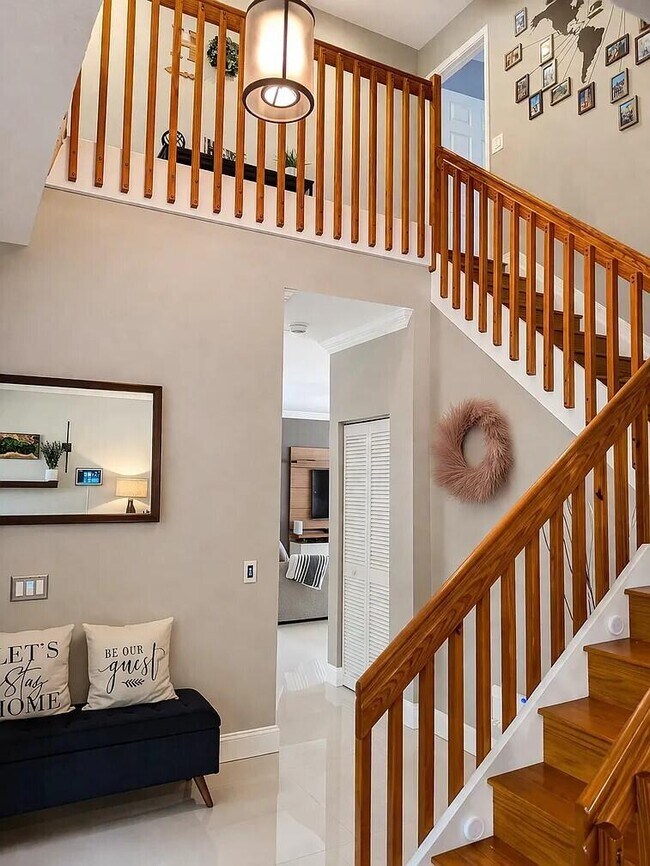 Building Photo - 131 Cameron Ct