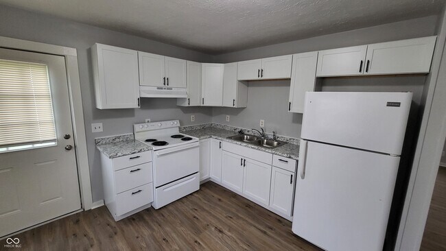 Building Photo - 16014 E 186th St