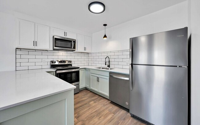 Building Photo - 5311 Tennyson Dr