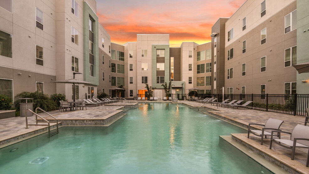 Building Photo - The Tiffany at Maitland West