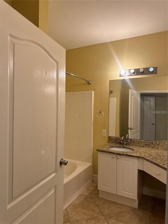 Building Photo - 2724 Via Murano