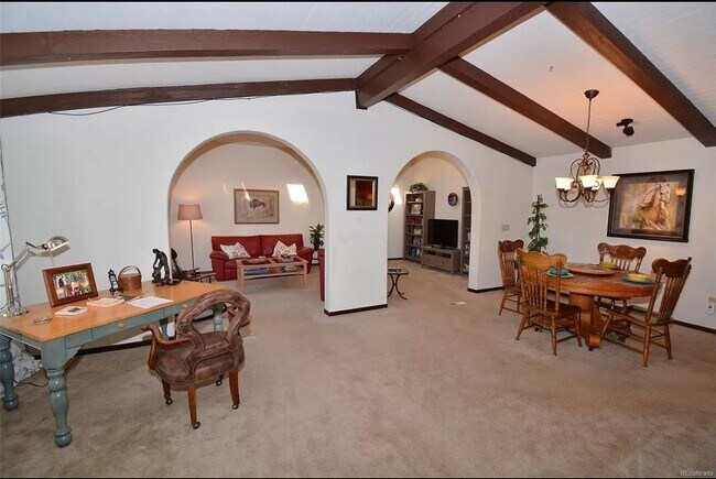 Building Photo - 3 Bedroom Townhome in Gleneagle