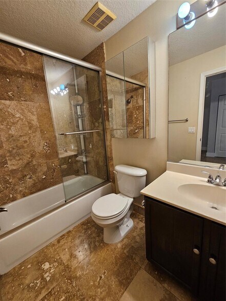 Building Photo - 9749 Porta Leona Ln