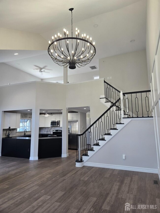 Building Photo - 14A Canterbury Dr