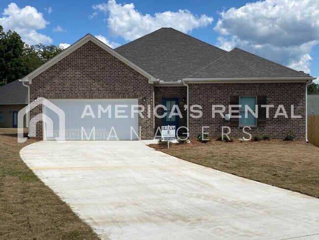 Building Photo - Home for Rent in Thorsby, AL!!! Available to View Now!!! DEPOSIT PENDING!