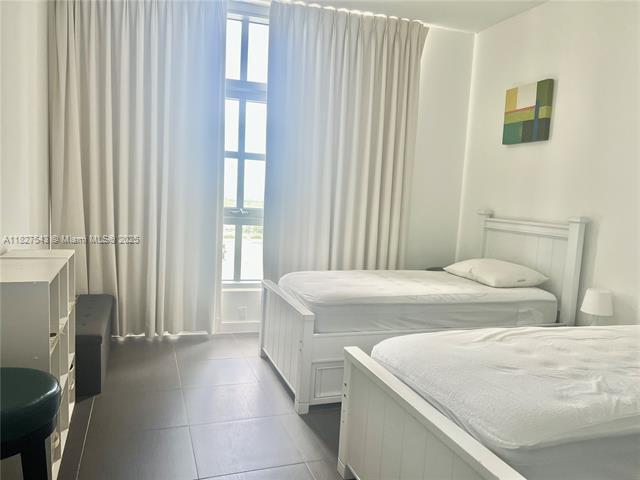 Building Photo - 3301 NE 1st Ave